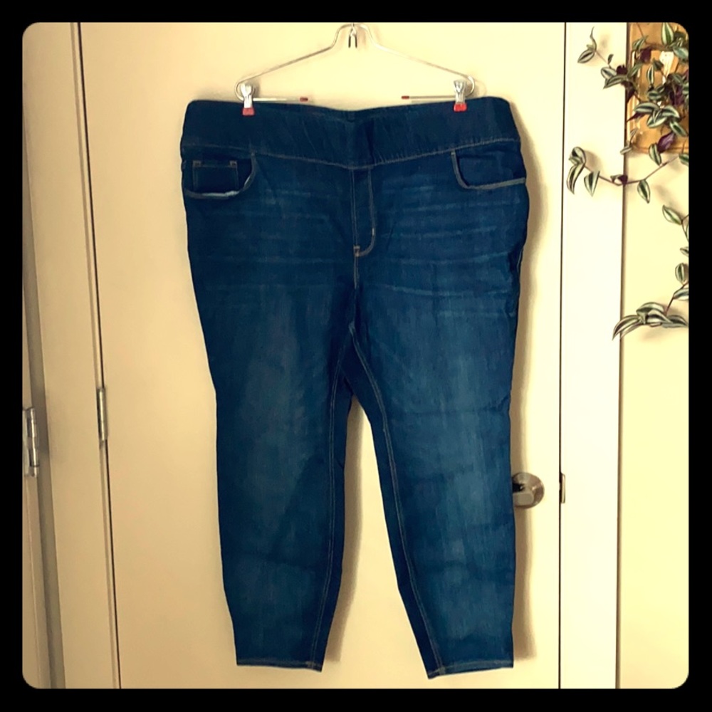 Old Navy Rockstar Super Skinny High Rise 24S